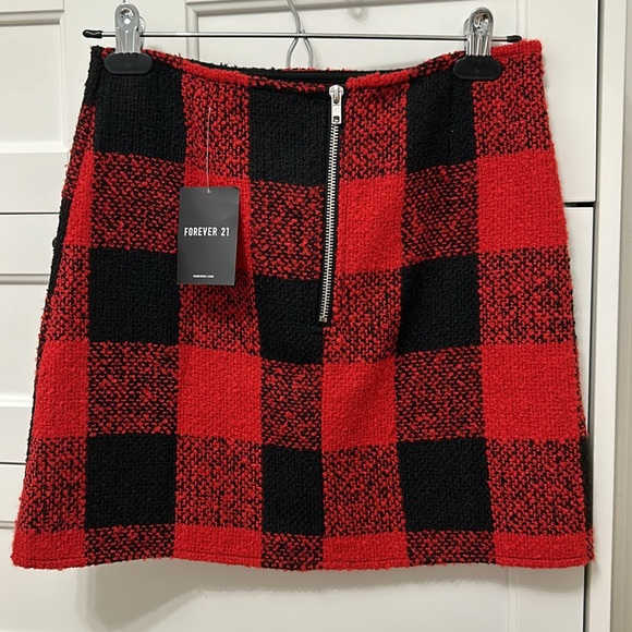 Plaid skirt - Picture 2 of 4